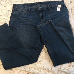 NWT Size 18/34 Gap Favorite Jegging